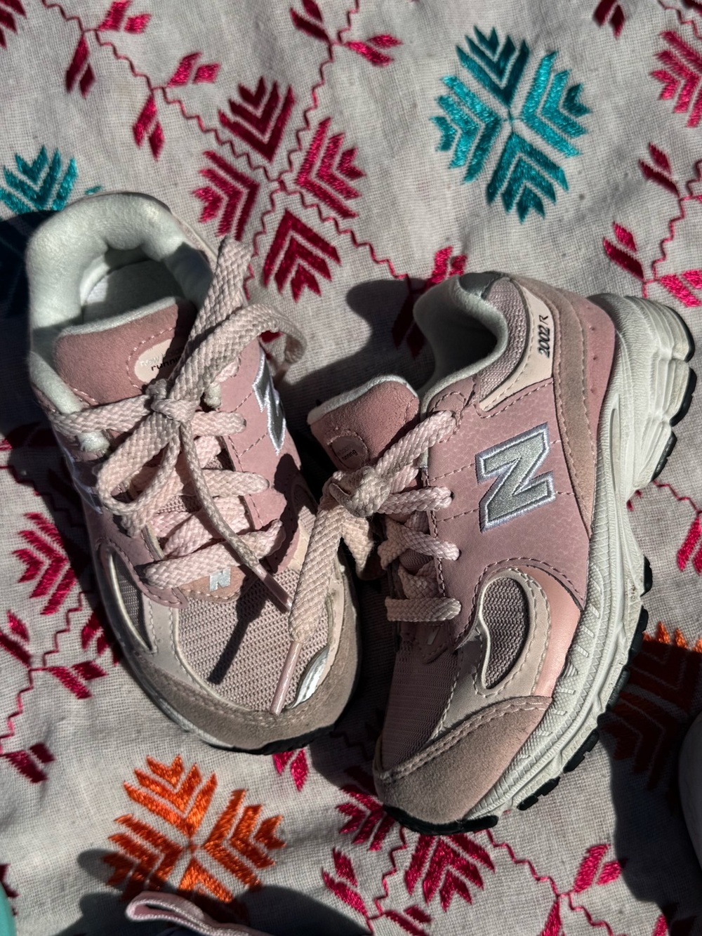 New Balance Kids Light Pink Lace-Up Sneakers